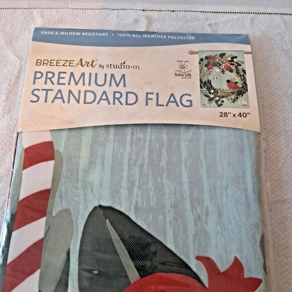 Breeze Art Garden Flag Banner USA Cardinal Wreath Winter Yard Studio M 28" x 40" - Picture 3 of 7